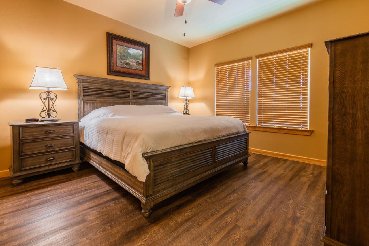 Old Mill 4* New Braunfels